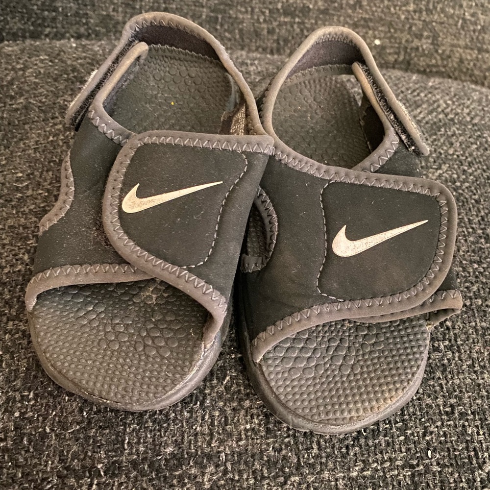 Nike Toddler Summer Sandals Size 7C